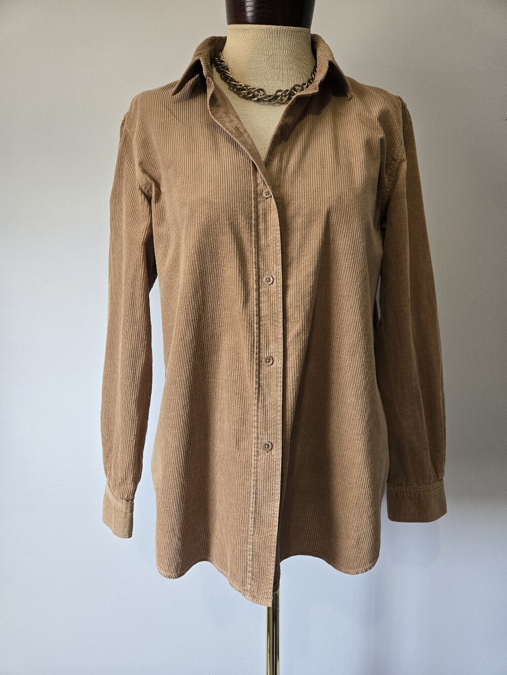 Massimo Dutti Tan Corduroy Lightweight Button-Down Shirt. Size Small